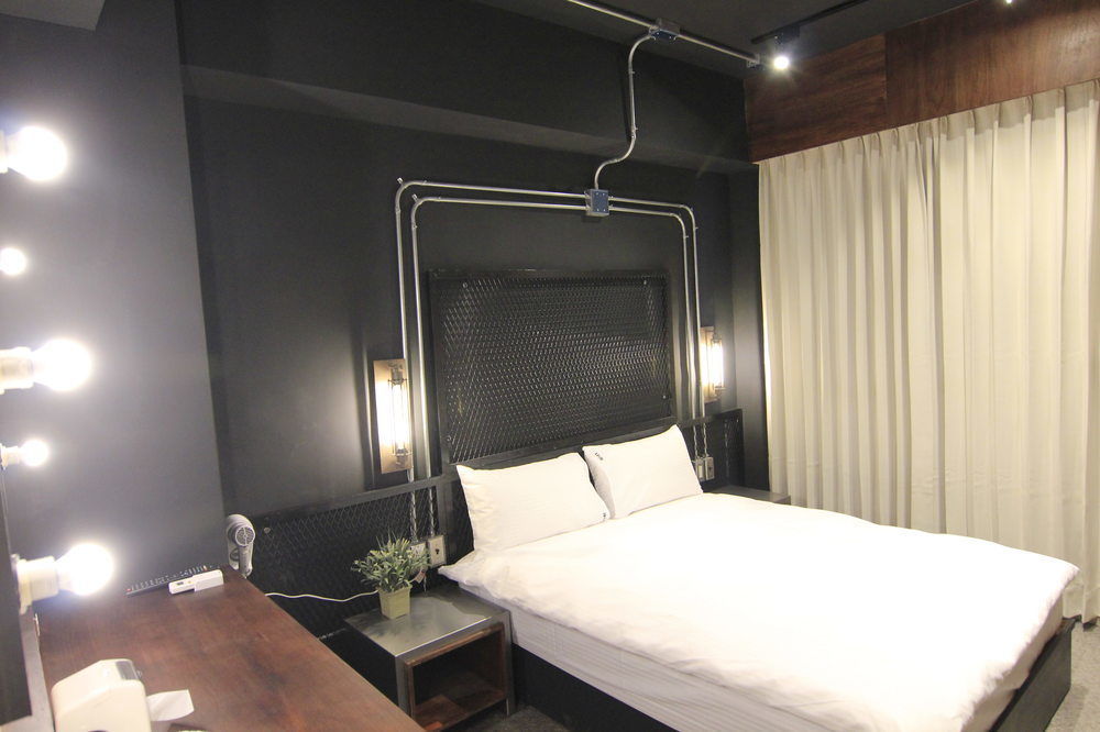 Loft Hostel Fengjia Taichung Esterno foto