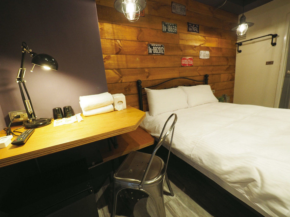 Loft Hostel Fengjia Taichung Esterno foto