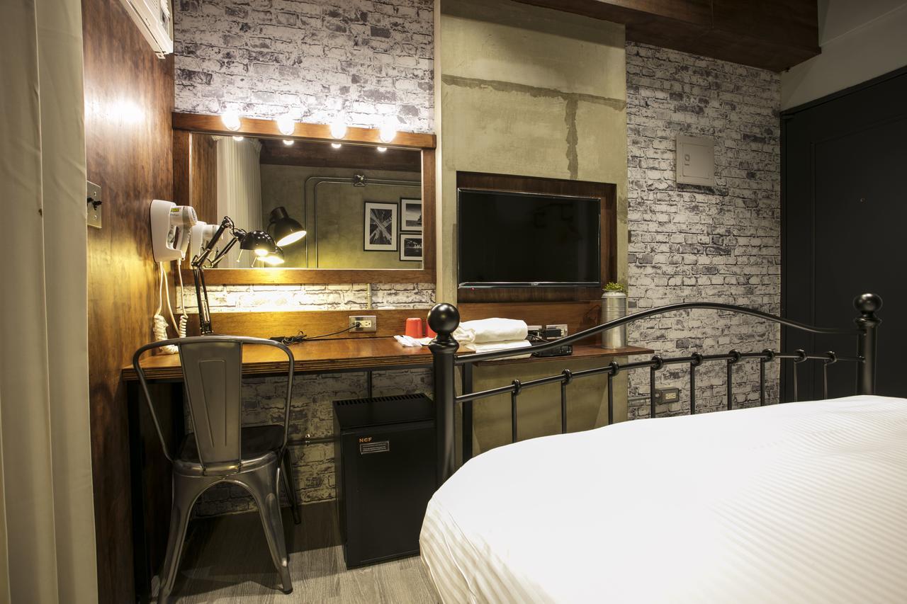 Loft Hostel Fengjia Taichung Esterno foto