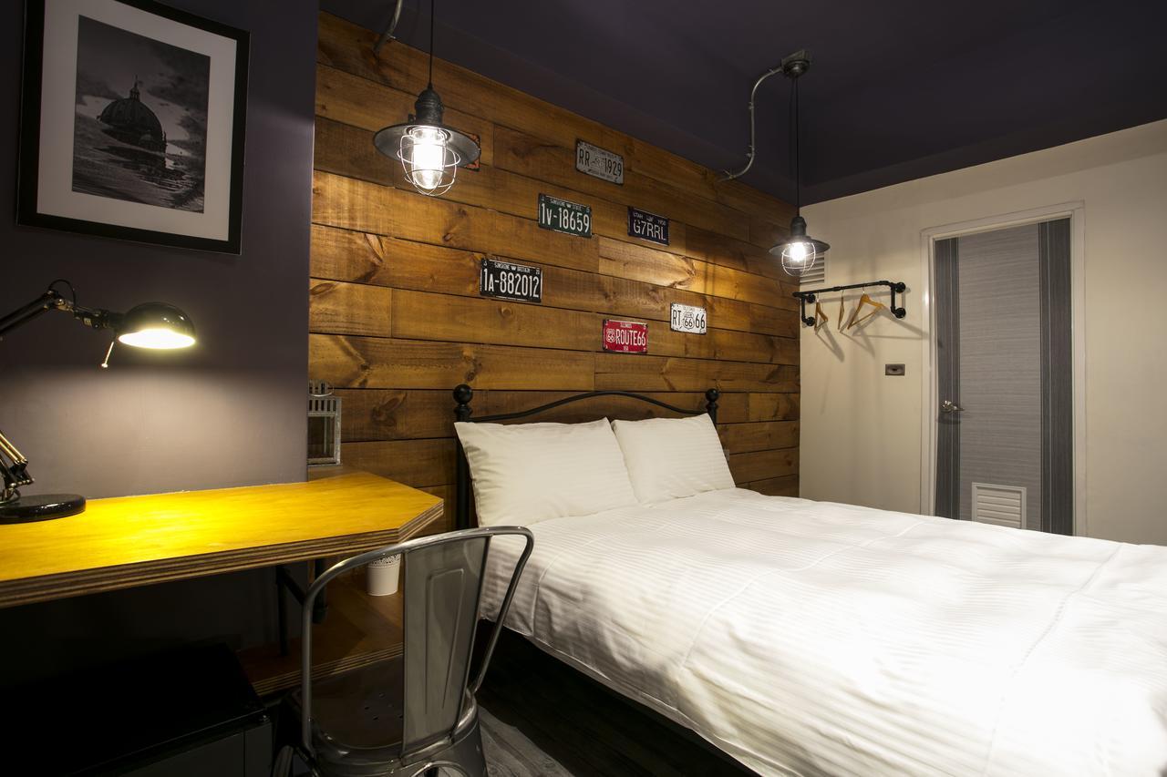 Loft Hostel Fengjia Taichung Esterno foto