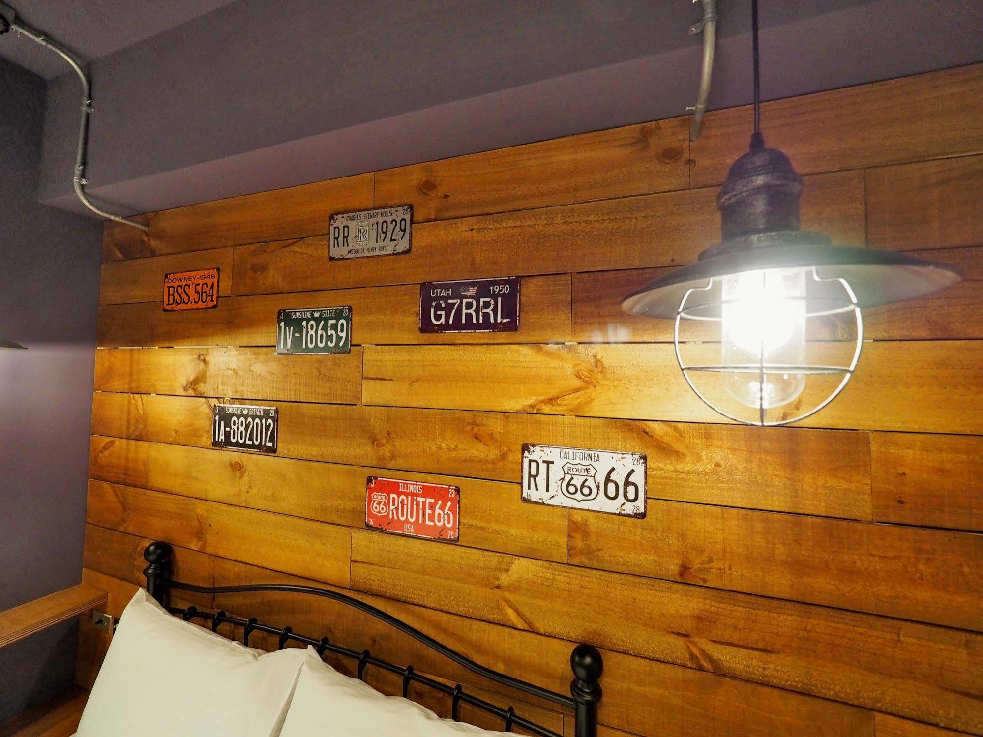 Loft Hostel Fengjia Taichung Esterno foto