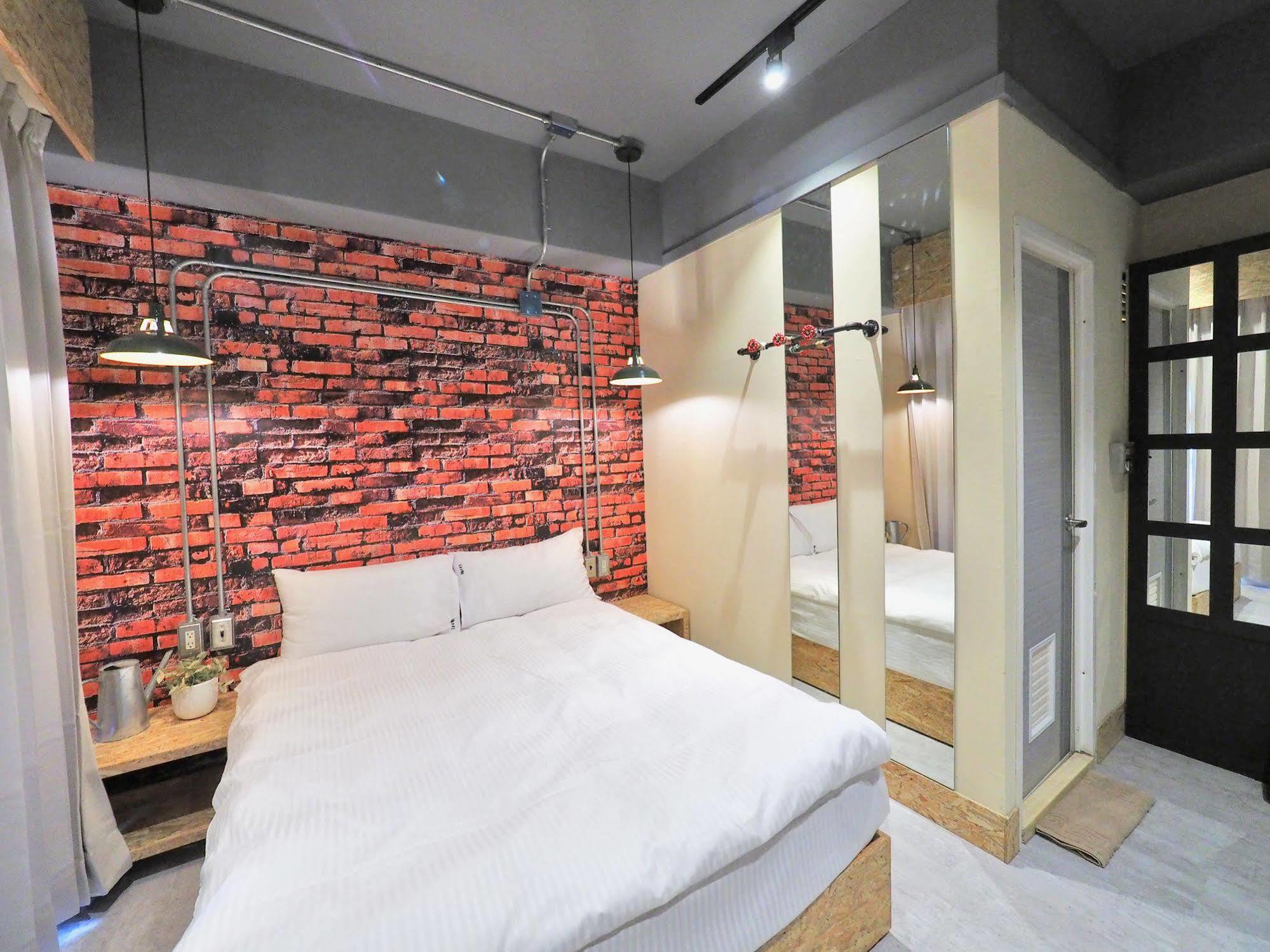 Loft Hostel Fengjia Taichung Esterno foto